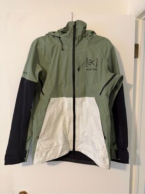 Burton [ak] Olive Green, White & Black Ski Snow Jacket